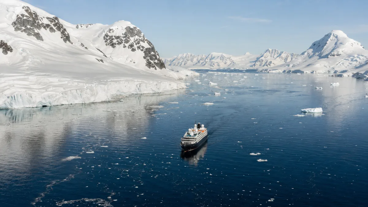 Los mejores barcos de expedición a la Antártida